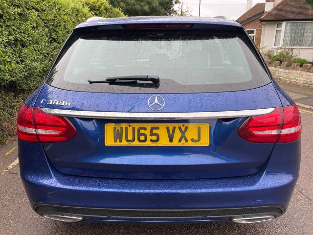 Mercedes-Benz C Class 2.1 C300h AMG Line Premium Plus 5dr Auto Estate Diesel / Electric Hybrid Blue